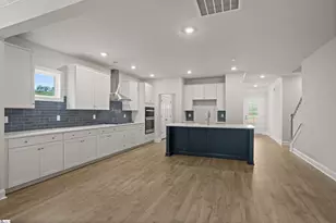 335 Goldenrod Ct, Seneca, SC 29678 - Photo 11