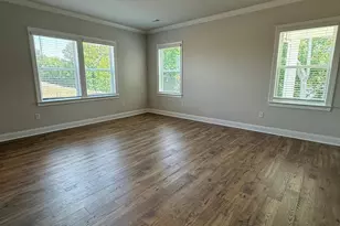 335 Goldenrod Ct, Seneca, SC 29678 - Photo 9