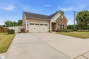 300 Bucklebury Rd, Greer, SC 29651 - Photo 39