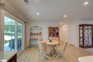 688 Hardwood Dr, Boiling Springs, SC 29316 - Photo 17
