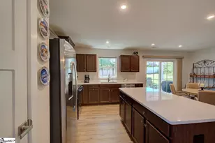 688 Hardwood Dr, Boiling Springs, SC 29316 - Photo 13