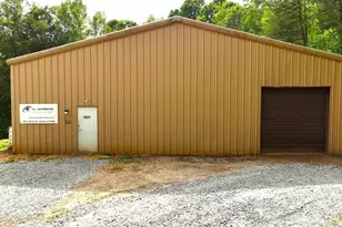 993 Barton Rd, Landrum, SC 29356 - Photo 15