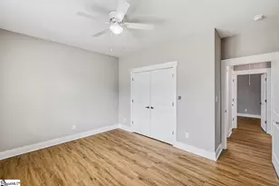 215 W Durst Ave, Greenwood, SC 29646 - Photo 9