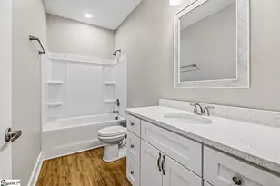 215 W Durst Ave, Greenwood, SC 29646 - Photo 11