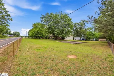 1392 Durbin Road, Fountain Inn, SC 29644 - Photo 3