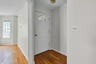 1028 Summit Dr, Greenville, SC 29609 - Photo 9
