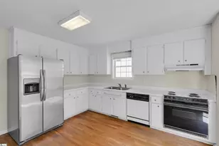 1028 Summit Dr, Greenville, SC 29609 - Photo 7