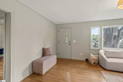 20 W Mountainview Avenue, Greenville, SC 29609 - Photo 5
