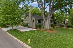20 W Mountainview Ave, Greenville, SC 29609 - Photo 39
