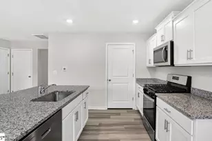 2126 Pierett Cir, Woodruff, SC 29388 - Photo 13