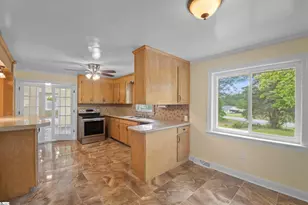 1005 Gordon St, Anderson, SC 29626 - Photo 19