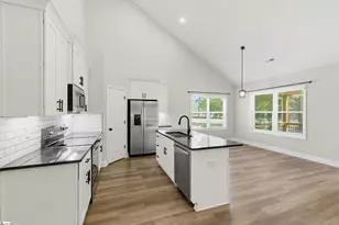401 Grand Harbor Blvd, Ninety Six, SC 29666 - Photo 13