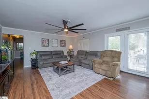 504 Cunningham Rd, Taylors, SC 29687 - Photo 11