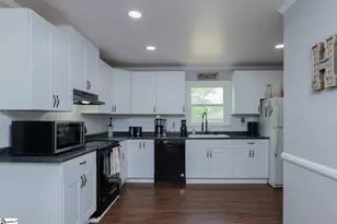 504 Cunningham Rd, Taylors, SC 29687 - Photo 15