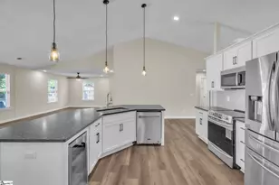 6 Spring Sky Ct, Taylors, SC 29687 - Photo 5