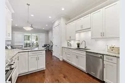 100 S Hudson Street, Greenville, SC 29601 - Photo 7