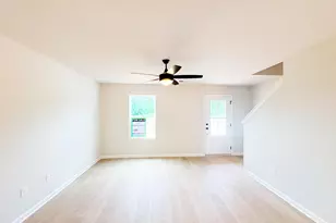1293 N Hwy 101, Greer, SC 29651 - Photo 5