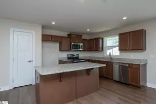 934 Blue Willow Ct, Spartanburg, SC 29302 - Photo 5