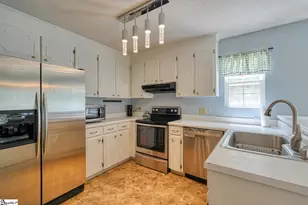 118 Oak Ridge Dr, Greenwood, SC 29649 - Photo 9