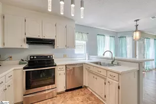 118 Oak Ridge Dr, Greenwood, SC 29649 - Photo 11