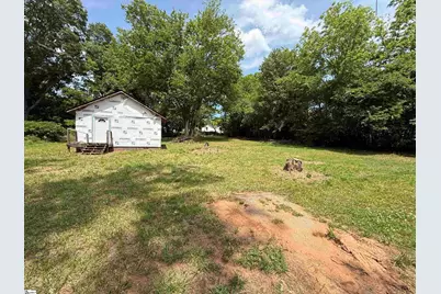318 Cora Street, Laurens, SC 29360 - Photo 9