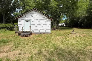 318 Cora St, Laurens, SC 29360 - Photo 1