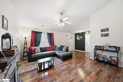 300 London Drive, Laurens, SC 29360 - Photo 5
