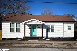 200 Spring St, Union, SC 29379 - Photo 1