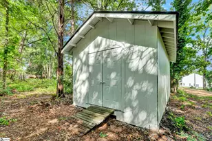 208 Pinehaven St, Laurens, SC 29360 - Photo 45