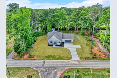 208 Pinehaven Street, Laurens, SC 29360 - Photo 3