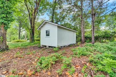 208 Pinehaven Street, Laurens, SC 29360 - Photo 45