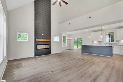208 Pinehaven Street, Laurens, SC 29360 - Photo 5