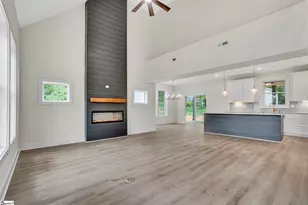 208 Pinehaven St, Laurens, SC 29360 - Photo 5