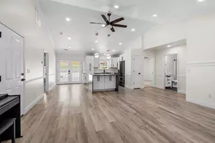 208 Ashley Danielle Dr, Duncan, SC 29334 - Photo 11
