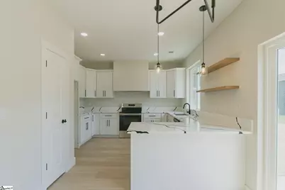 100 Cottage Street, Wellford, SC 29385 - Photo 9