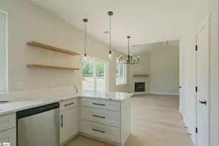 100 Cottage St, Wellford, SC 29385 - Photo 13