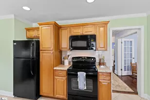 204 S Holland St, Clinton, SC 29325 - Photo 13