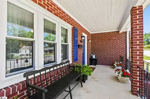 204 S Holland St, Clinton, SC 29325 - Photo 3