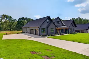 9 Martin Rd, Fountain Inn, SC 29644 - Photo 3