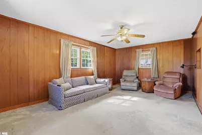 8 Woodridge Drive, Greenville, SC 29611 - Photo 7