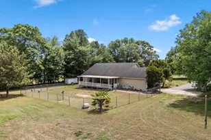 1915 Duncan Reidville Rd, Duncan, SC 29334 - Photo 35