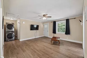 2 Maryland Ave, Greenville, SC 29611 - Photo 7