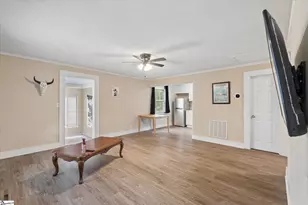 2 Maryland Ave, Greenville, SC 29611 - Photo 5