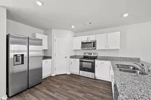 1059 Dobson Meadows Dr, Greer, SC 29651 - Photo 7