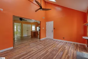 26 Hidden Springs Rd, Spartanburg, SC 29302 - Photo 9
