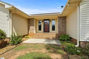 1011 Sierra Dr, Easley, SC 29642 - Photo 9
