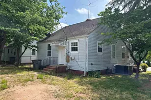 402 Gordon St, Greenville, SC 29611 - Photo 3