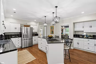 127 Lake Forest Drive, Greenville, SC 29609 - Photo 11
