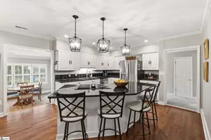 127 Lake Forest Dr, Greenville, SC 29609 - Photo 9
