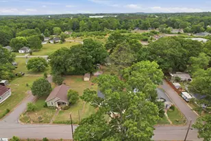 208 Hill St, Wellford, SC 29385 - Photo 27